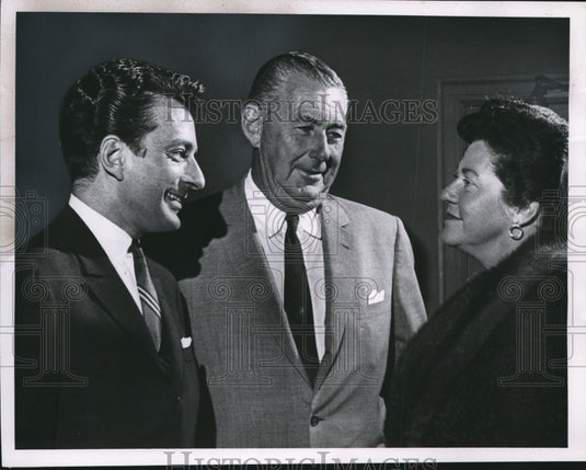 1964 Press Photo Milwaukee Symphony Orchestra Conductor Harry John Brown- Historic Images