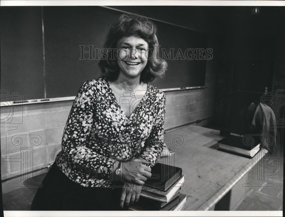 1977 Press Photo Estelle Parsons, onstage at the New York Public Theater- Historic Images