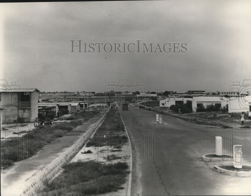 Load image into Gallery viewer, 1958 Press Photo New Community being Built in the New Tema Township, Ghana
