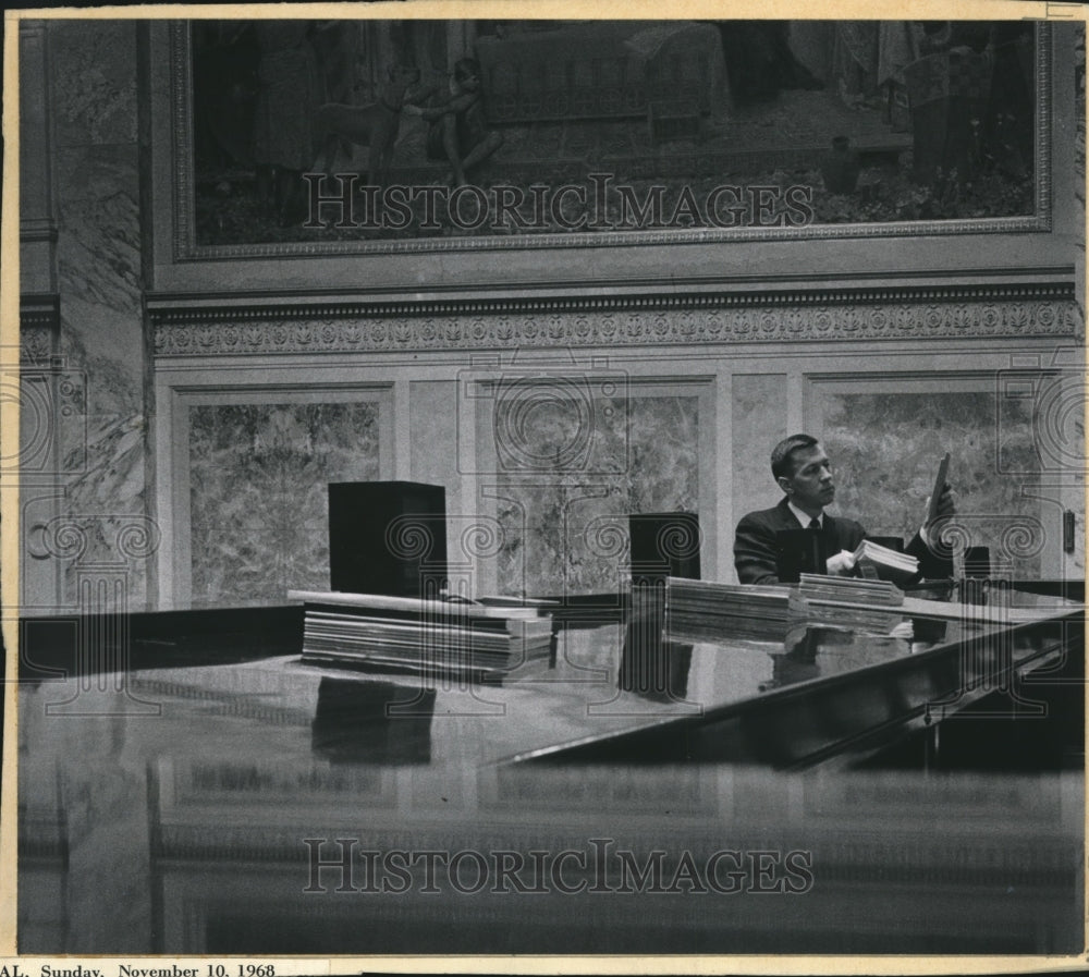  Press Photo Court Marshal Cyril Lepak sorts briefs in Madison Capitol Building- Historic Images