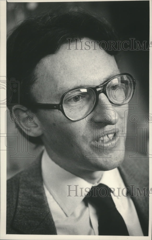 1954 Press Photo Robert McNulty President for Livable Places in Washington D.C.- Historic Images