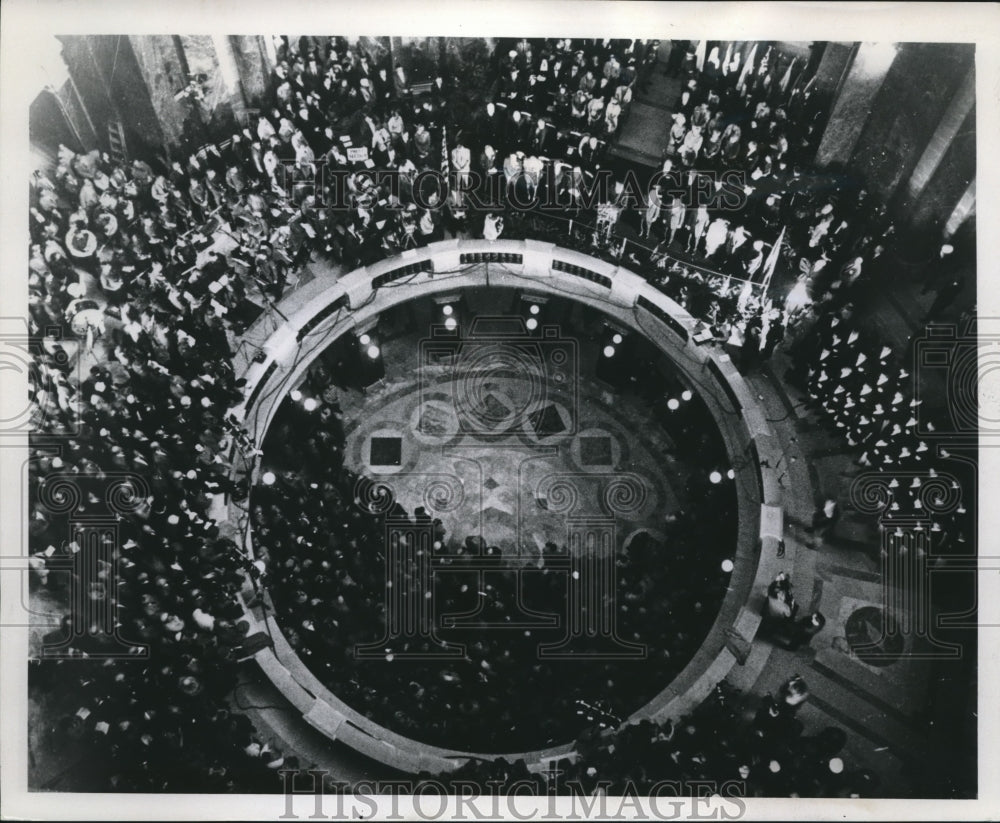 1959 Press Photo A Crowd at the Inaugural Ceremonies in the Capitol Building- Historic Images