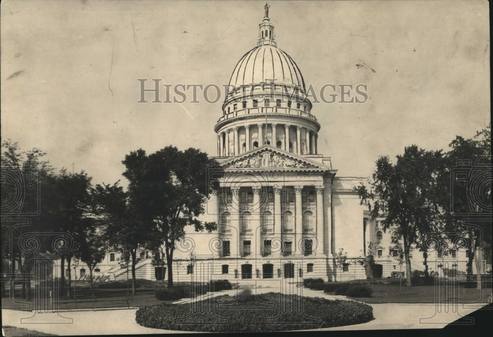 1922 Press Photo Madison - State capitol building in Wisconsin - mjb27317- Historic Images