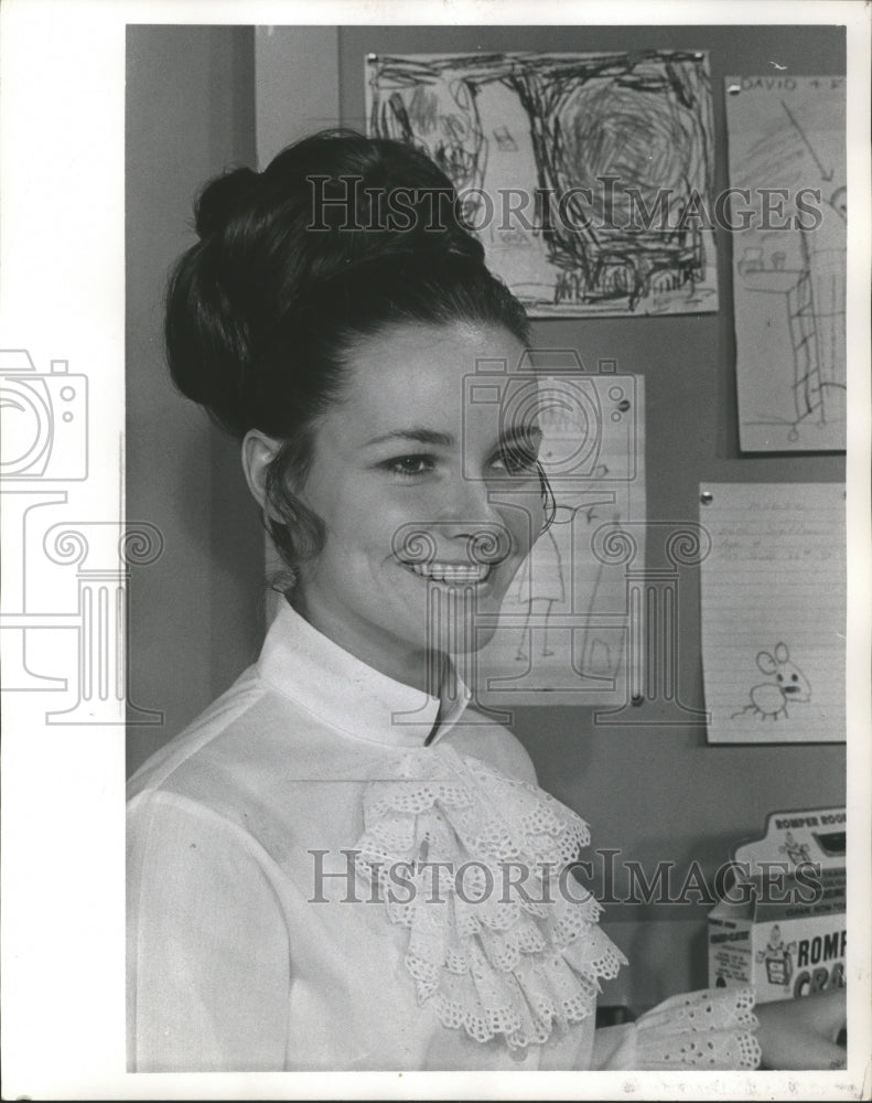 1968 Press Photo Diane Gangler- Historic Images