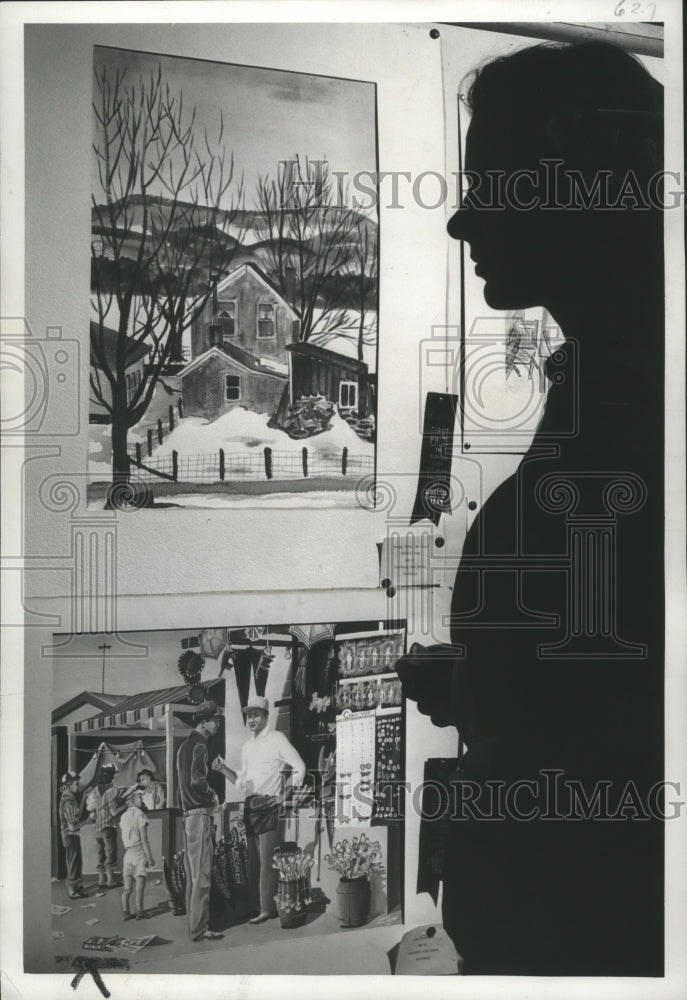 1949 Press Photo Beverly Schultz with winning paintings, Milwaukee, Wisconsin- Historic Images