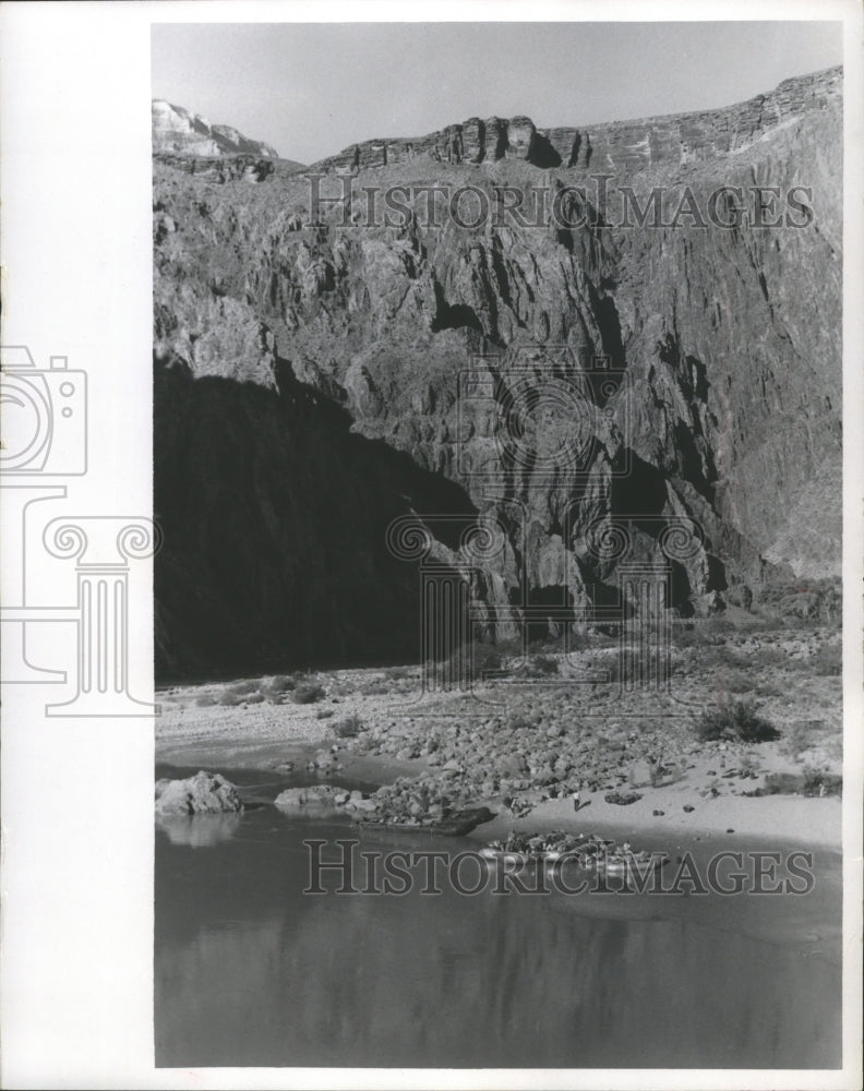 1967 Press Photo Rafts await river floaters in Grand Canyon National Park- Historic Images