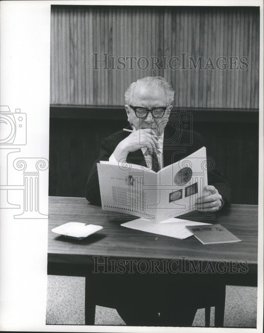1968 Press Photo Milwaukee Journal Board of Directors - mjb28024