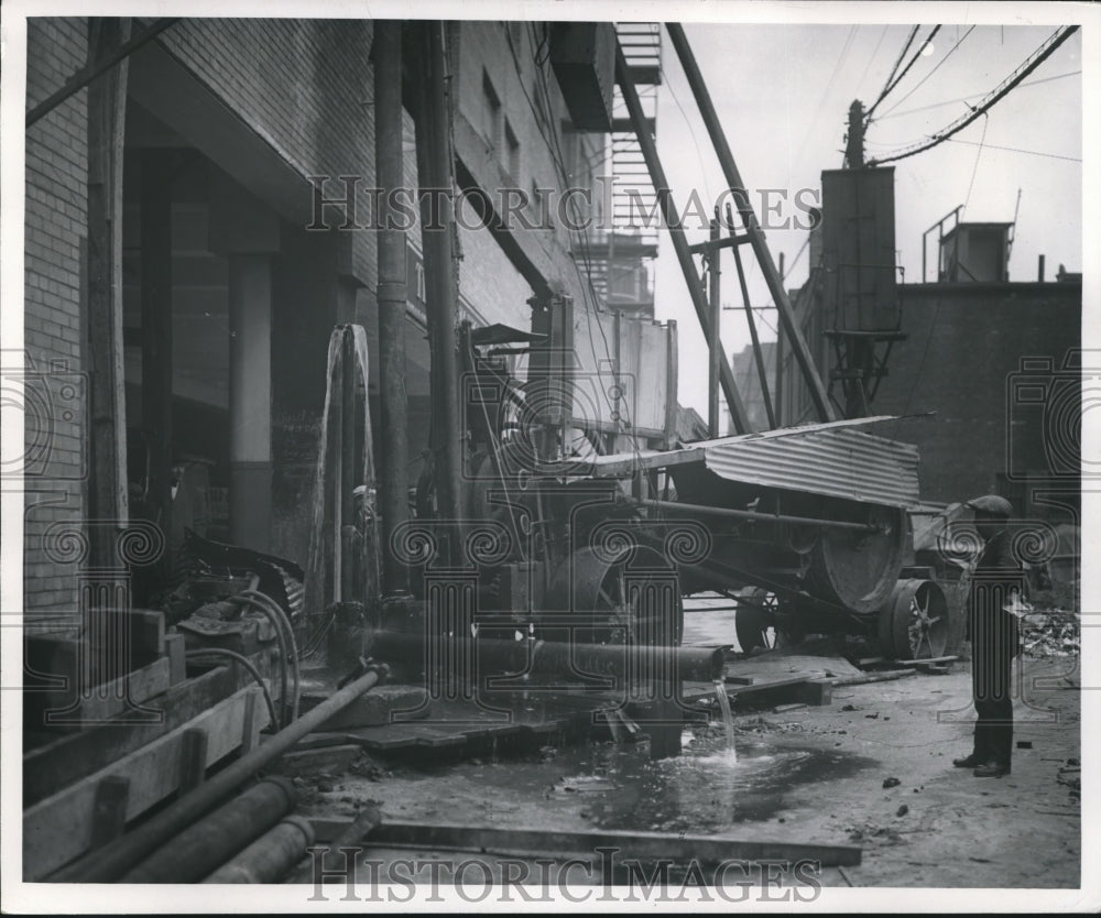 1950 Press Photo Construction of The Milwaukee Journal's New Building Wisconsin- Historic Images