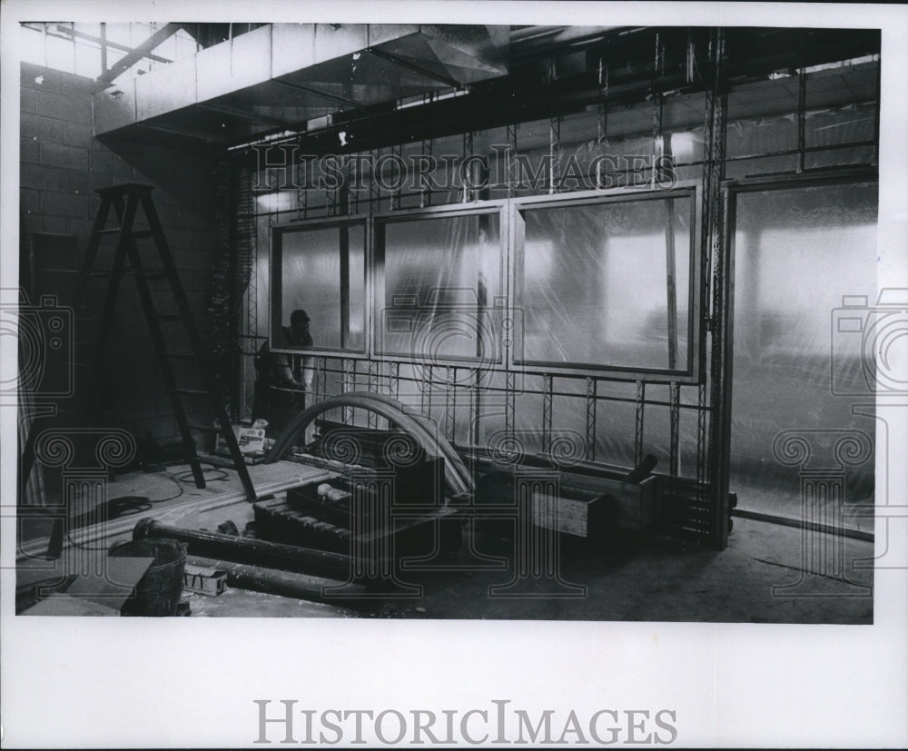 1967 Press Photo Construction on The Fifth Floor of Milwaukee Journal Building- Historic Images