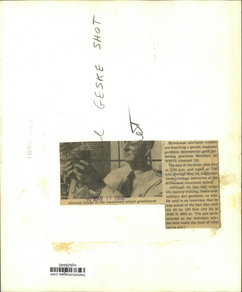 Load image into Gallery viewer, 1960 Press Photo Herman Geske, Milwaukee Biology Instructor and Televsion Host

