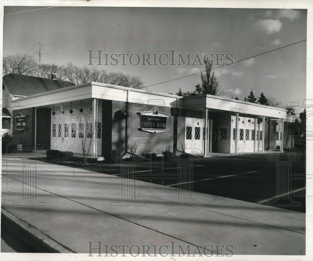 1965 Press Photo Open house will be held at Manitowoc County bank, Wisconsin. - Historic Images