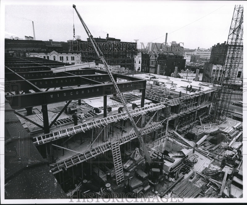 Load image into Gallery viewer, 1961 Press Photo Milwaukee Journal building construction, Milwaukee, Wisconsin
