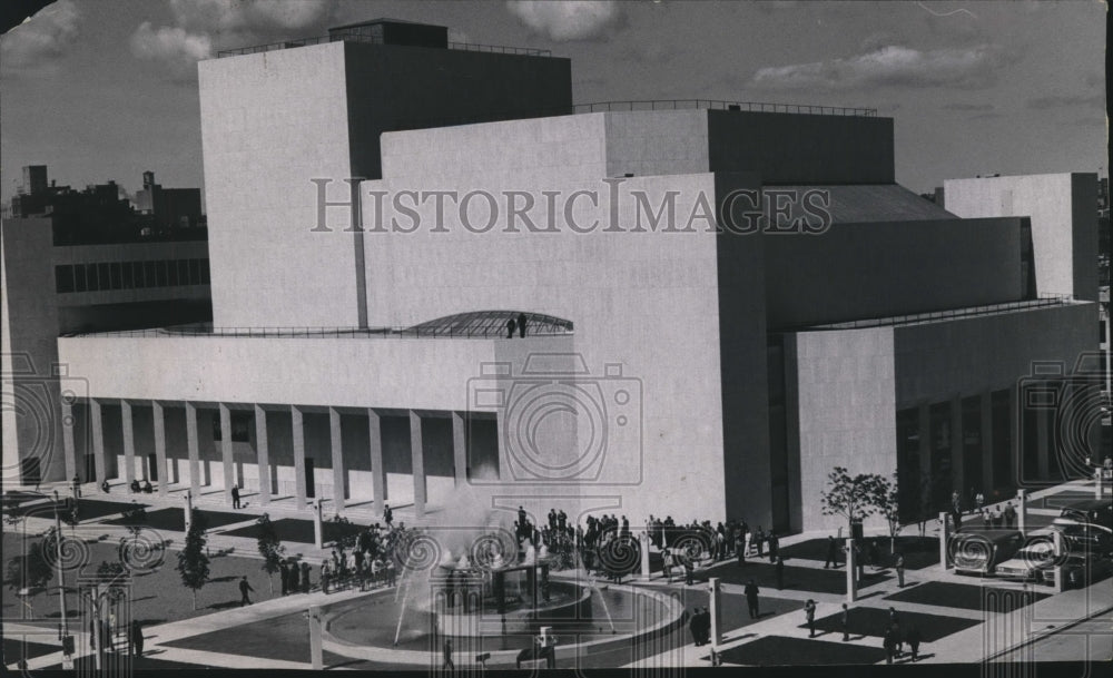 1969 Press Photo Marcus Center Music Hall Arts Center, Milwaukee, Wisconsin.- Historic Images