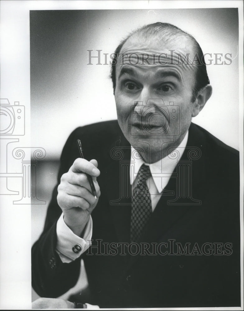 1971 Press Photo Dr Georges Mathe of Paris is Institute director of cancer study