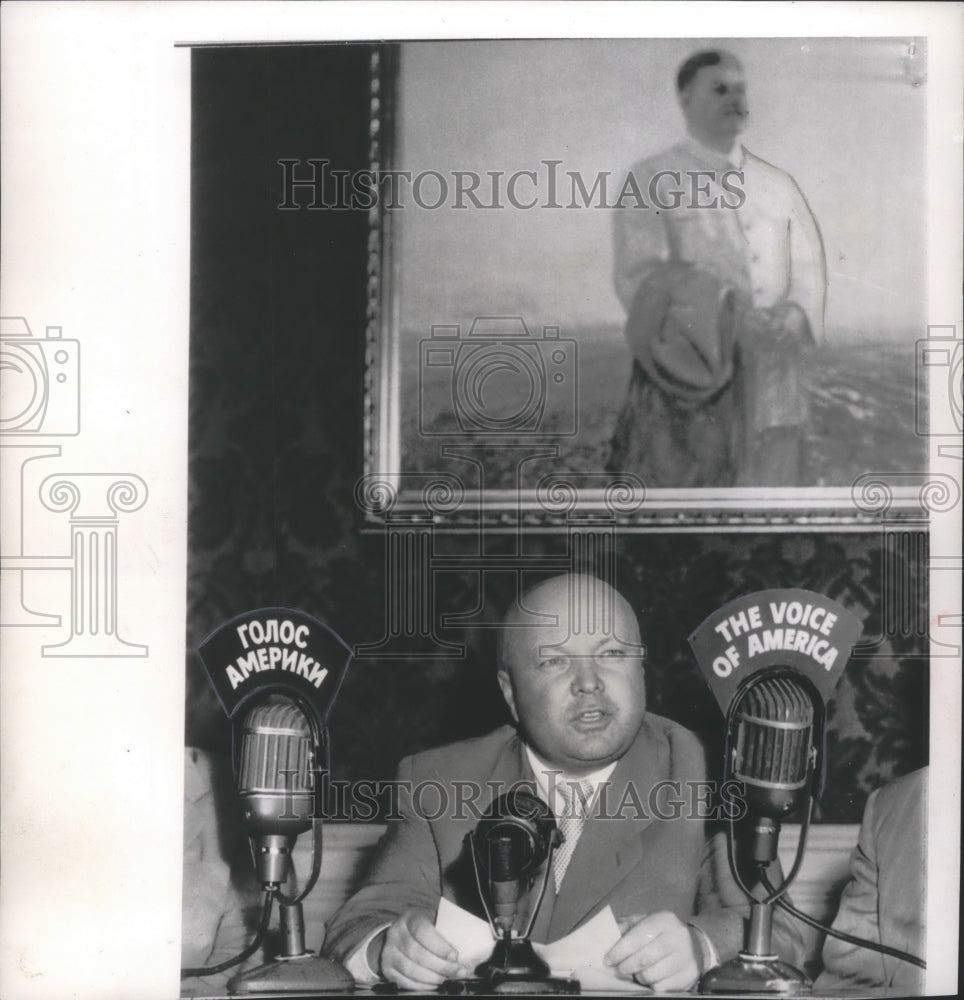 1955 Press Photo Vladimir Matskevich, leader of Russian farm delegation- Historic Images