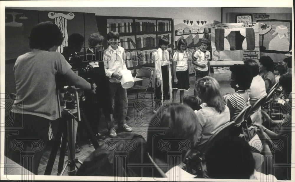 1985 Press Photo Bremen Band at Donges Bay School in Mequon, Wisconsin- Historic Images