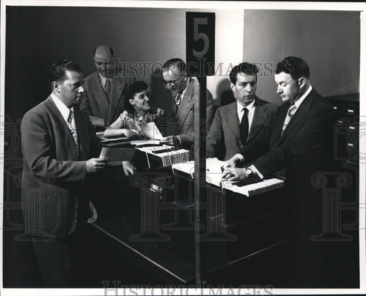 1950 Press Photo Willett S. Main, Director, Wisconsin Employment Service