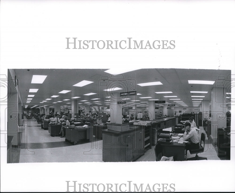  Press Photo Circulation Department Office at The Milwaukee Journal- Historic Images