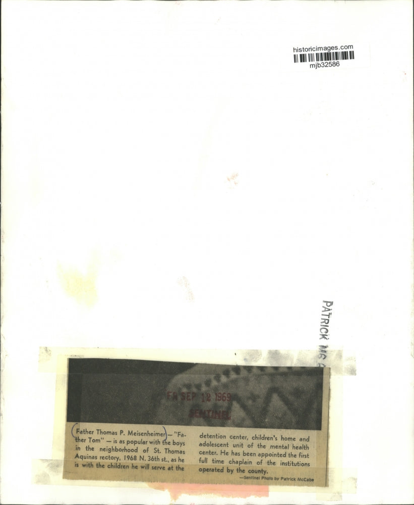 1969 Press Photo Father Thomas Meisenheimer, chaplain St. Thomas Aquinas rectory