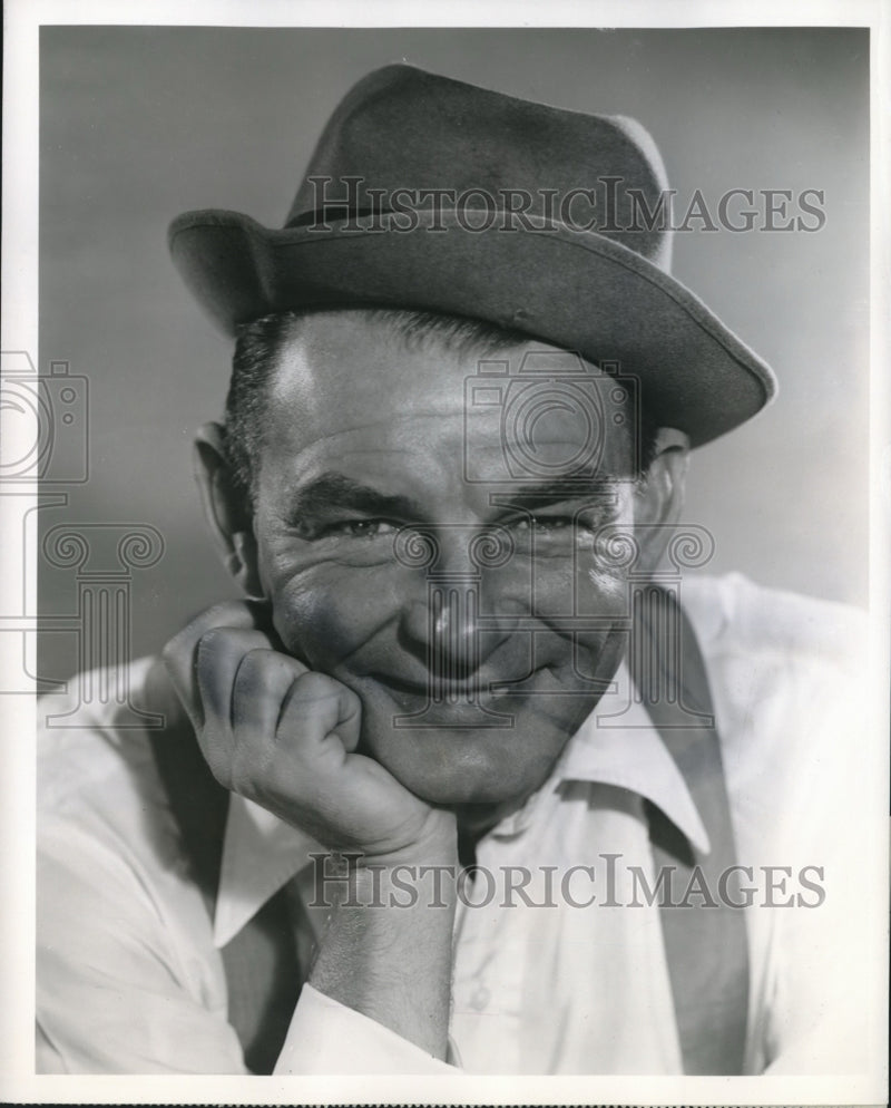 Load image into Gallery viewer, 1949 Press Photo Ed Gardner, star of NBC's "Duffy's Tavern" - mjb32594
