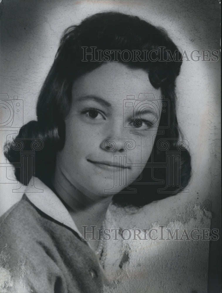 1972 Press Photo Terry Anne Meewosen, 12, seventh grade student- Historic Images