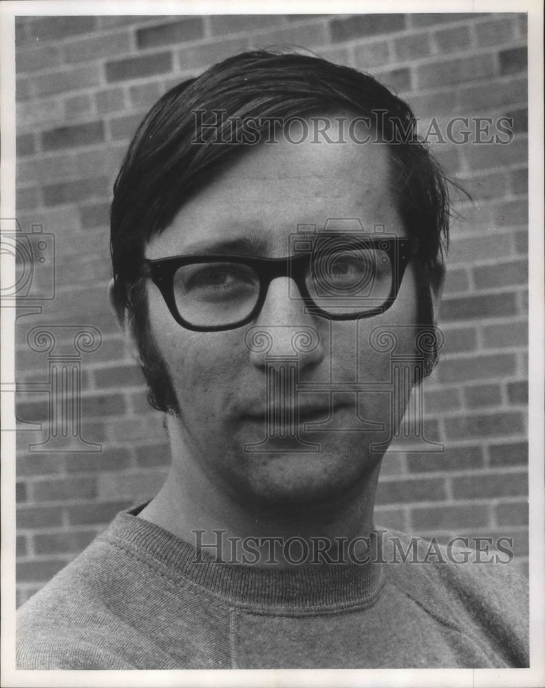 1973 Press Photo Jerry Friday Marquette High School track coach, Milwaukee- Historic Images