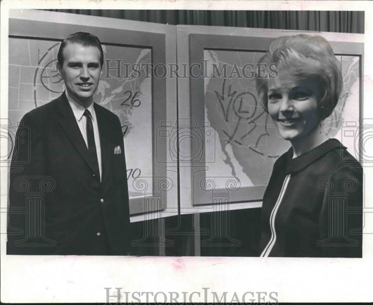 1967 Press Photo New Channel 12 Weatherman Howard Gernette and wife Rosemary- Historic Images