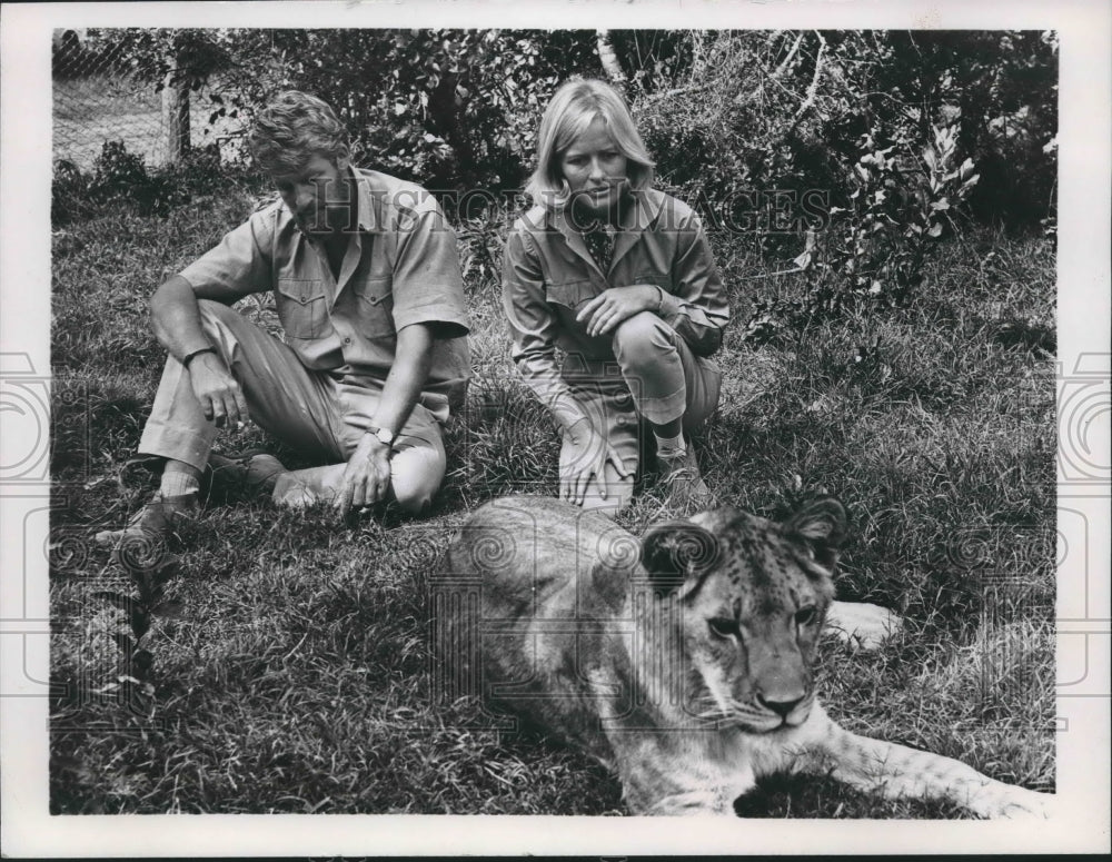 1970 Press Photo Bill Travers and Virginia McKenna star in "Born Free" on CBS