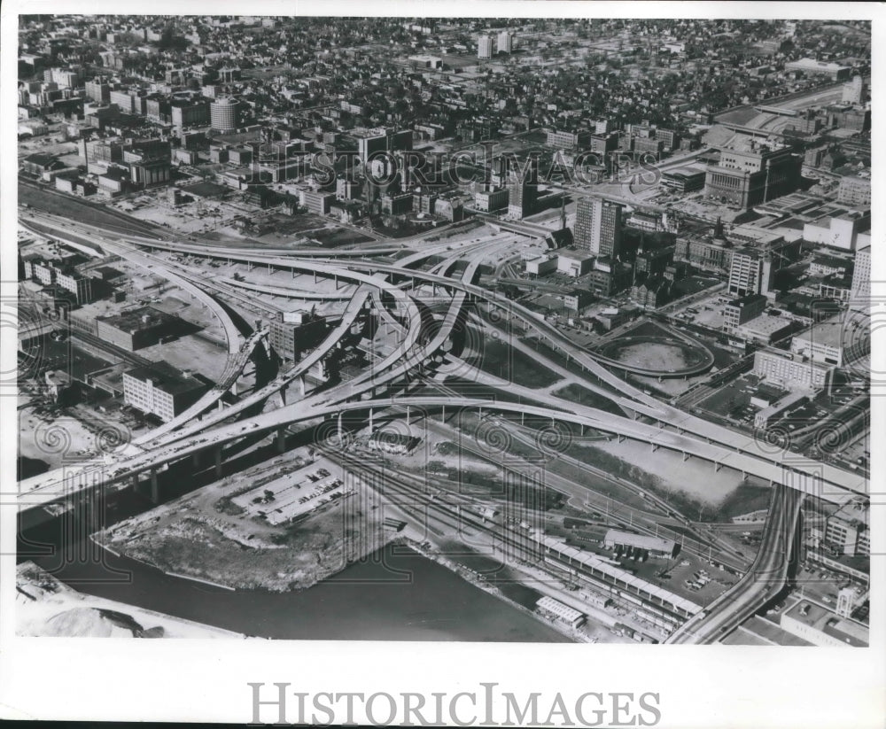 1969 Press Photo Aerial view of the Marquette Interchange, Milwaukee, Wisconsin- Historic Images