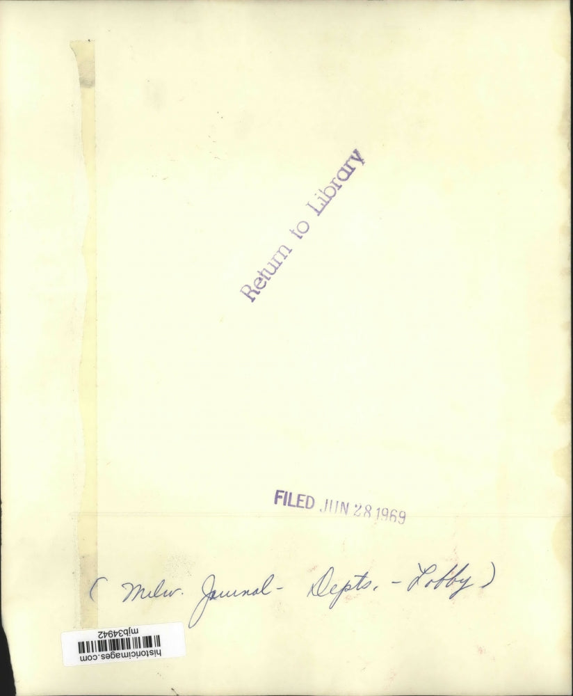 1969 Press Photo People in Lobby of Milwaukee Journal Sentinal - mjb34942