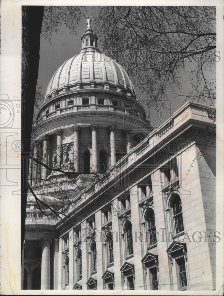 1974 Press Photo State Capitol dome, Madison, Wisconsin- Historic Images