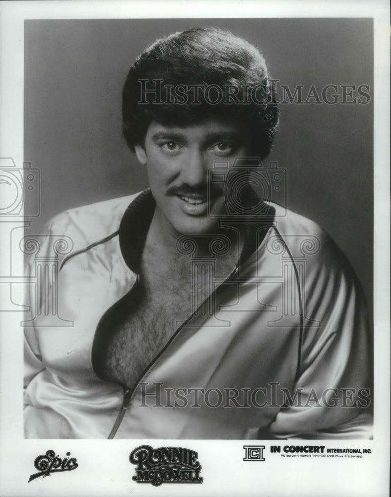 1985 Press Photo Ronnie McDowell, singer, United States.- Historic Images