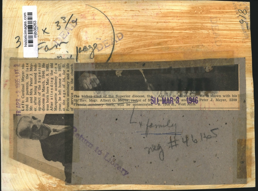 1946 Press Photo bishop-elect of Superior diocese, Cardinal Meyer, with parents