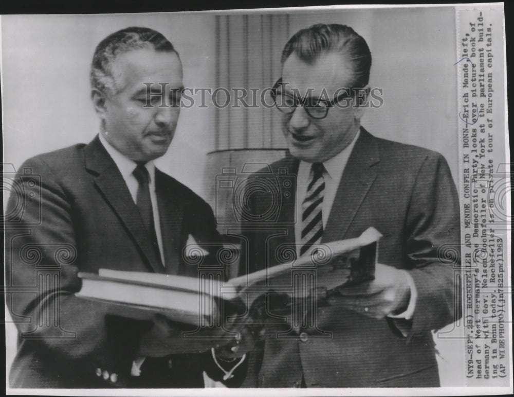 1963 Press Photo Erich Mende with Governor Nelson Rockefeller in Bonn, Germany- Historic Images