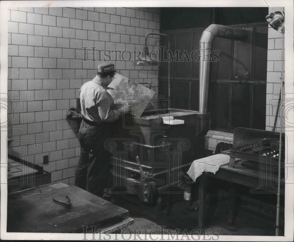 1951 Press Photo Camera and Platemaking Department, Milwaukee Journal, Milwaukee- Historic Images