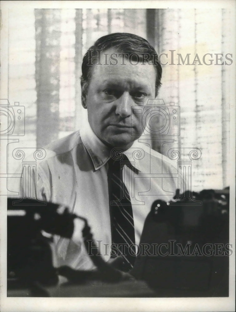 1971 Press Photo James (Scotty) Reston, New York Times - Historic Images