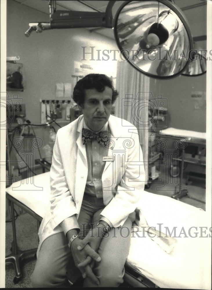 1987 Press Photo Literary Diagnostician Dr. Richard Ratzan from Conecticut- Historic Images