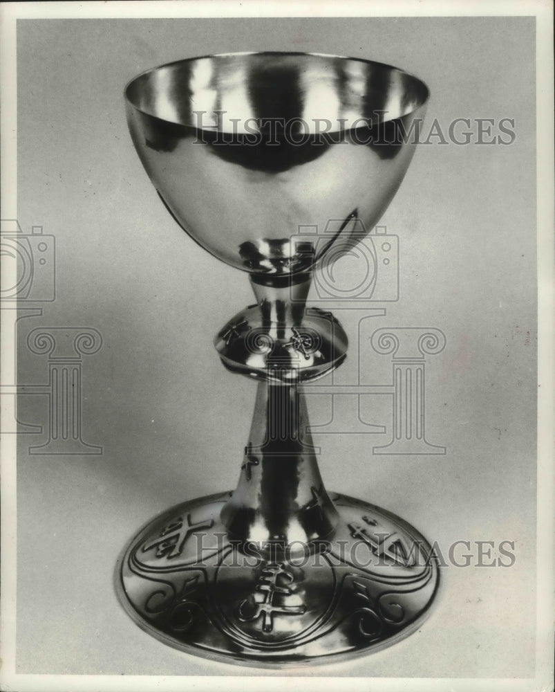 1973 Press Photo Sterling silver vessel made for Episcopal church, New Jersey.- Historic Images