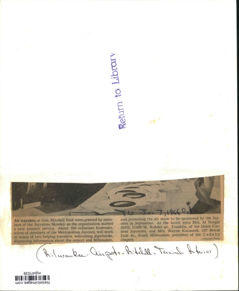 1966 Press Photo Travelers at Mitchell Field greeted by Norgal and Kocourek