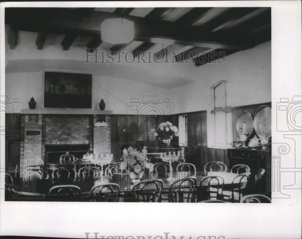 1967 Press Photo Hull House Interior Dining Room In Chicago, Illinois- Historic Images