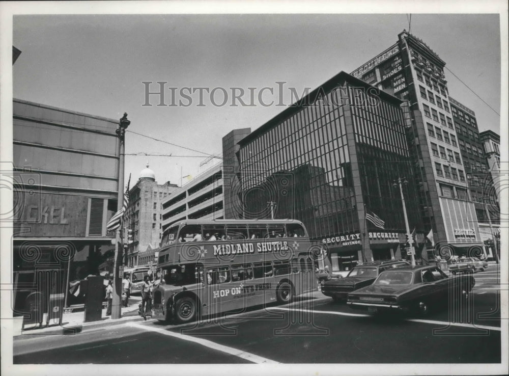 1974 Press Photo Midland National Bank and Midland Shuttle - mjb41659