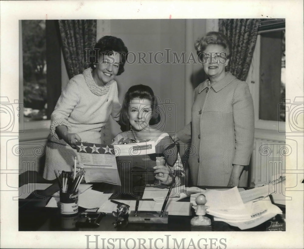 1967 Press Photo Plans for National Association of Real Estates Board convention