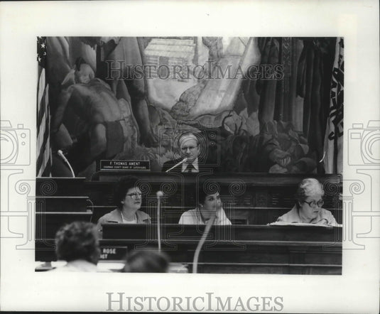 1979 Press Photo F. Thomas Ament and others at the Milwaukee Common Council- Historic Images