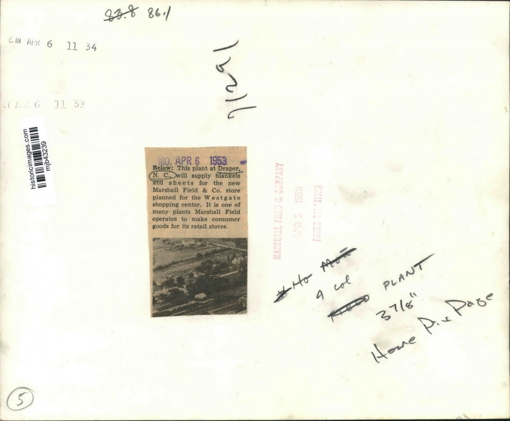 1953 Press Photo Blanket plant in Draper, North Carolina supplies Marshall Field