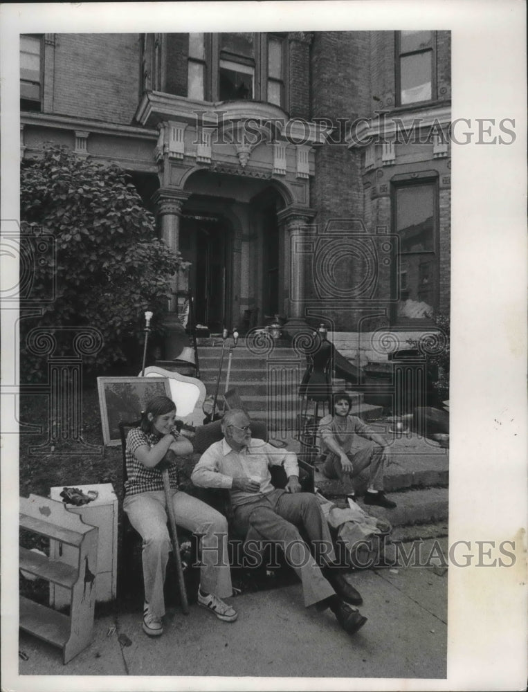 1974 Press Photo Milwaukeean novelist Edna Ferber historic home to be razed- Historic Images