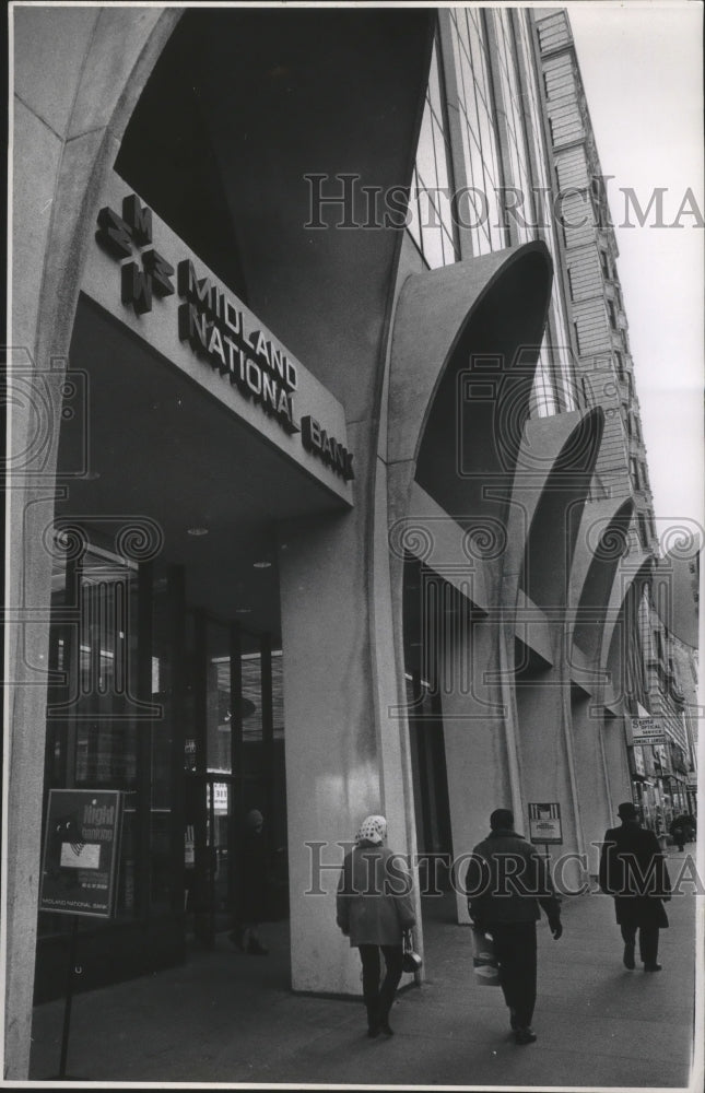 1966 Press Photo Midland National Bank, Milwaukee - mjb43824- Historic Images