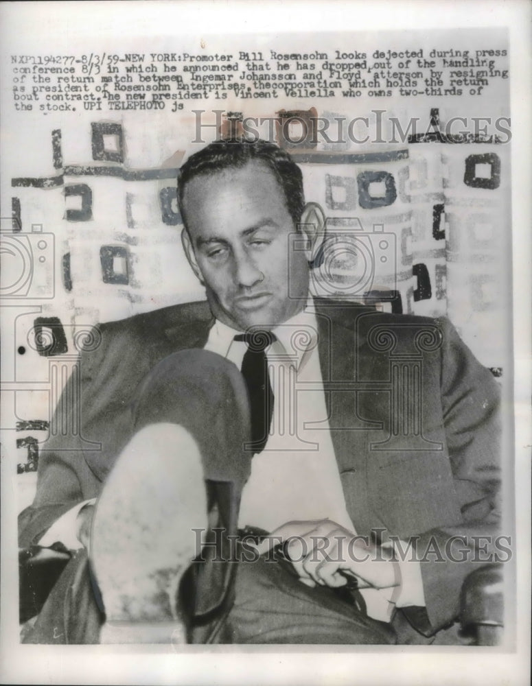 1959 Press Photo Promoter Bill Rosensohn during a press conference, New York