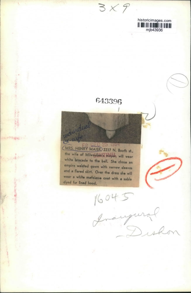 1964 Press Photo Mrs. Henry Maier, wife of mayor wears white brocade, Milwaukee.