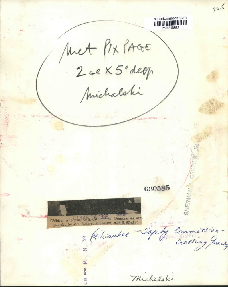 1963 Press Photo Mrs. Dolores Michalski, a Milwaukee Crossing Guard - mjb43983