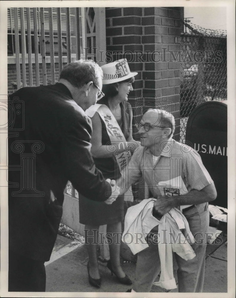 Load image into Gallery viewer, 1964 Press Photo Wisconsin Gov. Reynolds shakes hands with Larry Fryjoff
